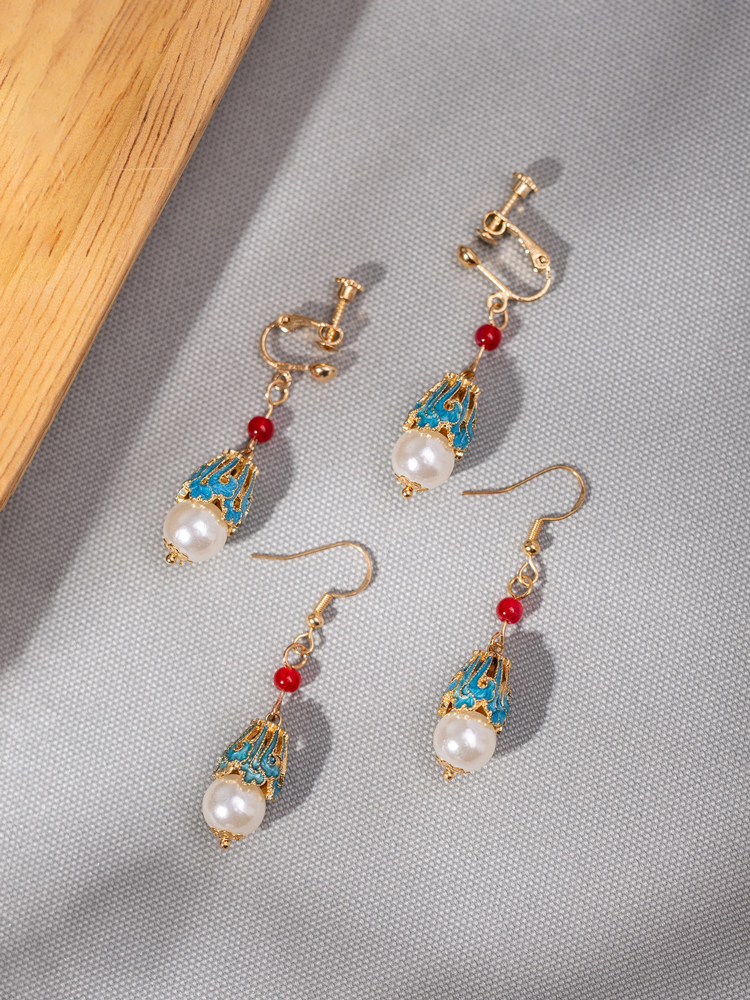 Retro Pearl Earrings Women Classic Minimalist Long Earrings