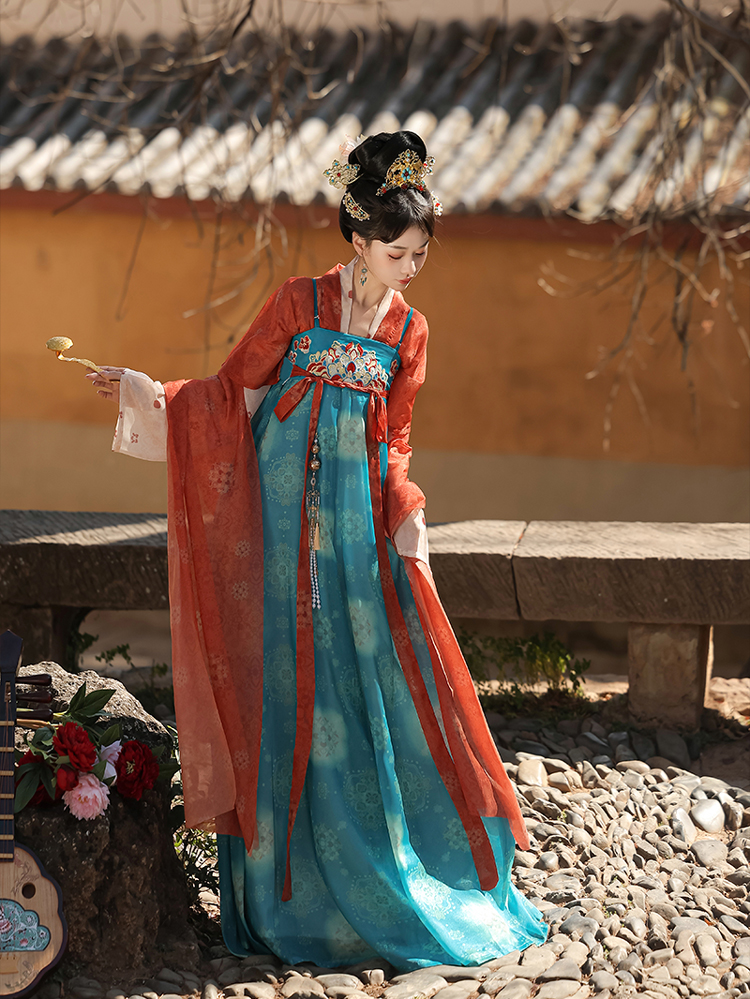 Women Tang Dynasty Hanfu Qixiong Set Spring Daily Wear Blue Skirt Ensemble