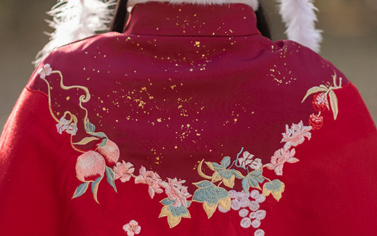 Women Winter Hanfu Short Cape Classic Red Coat