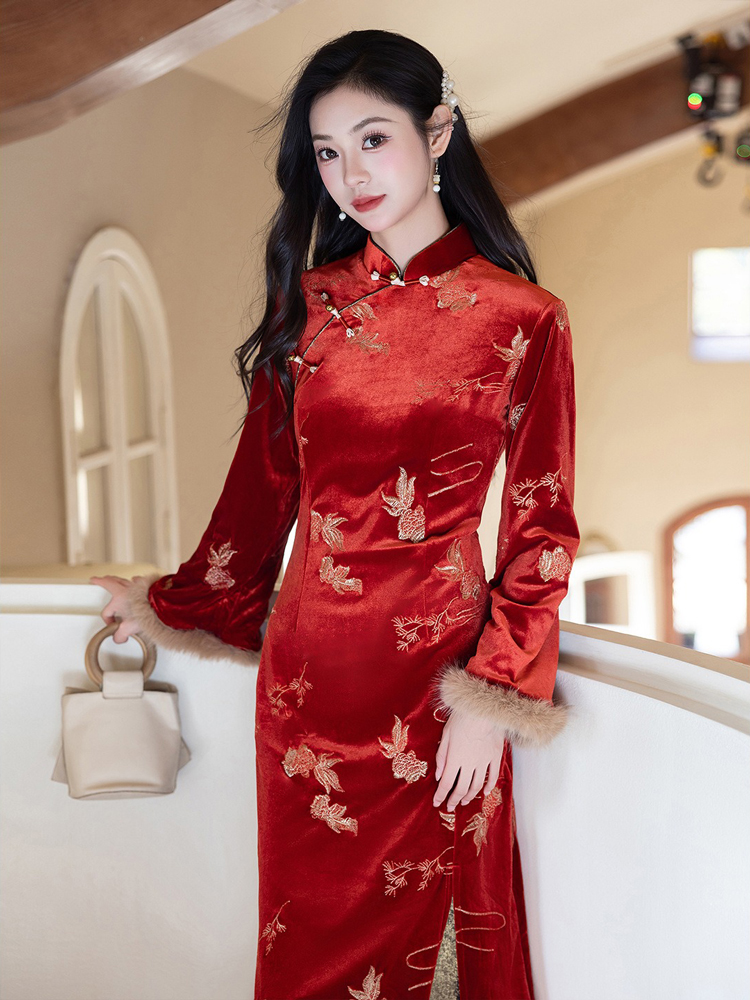 Women Winter Red Cheongsam New Year Style Elegant Long-Sleeved Koi Qipao
