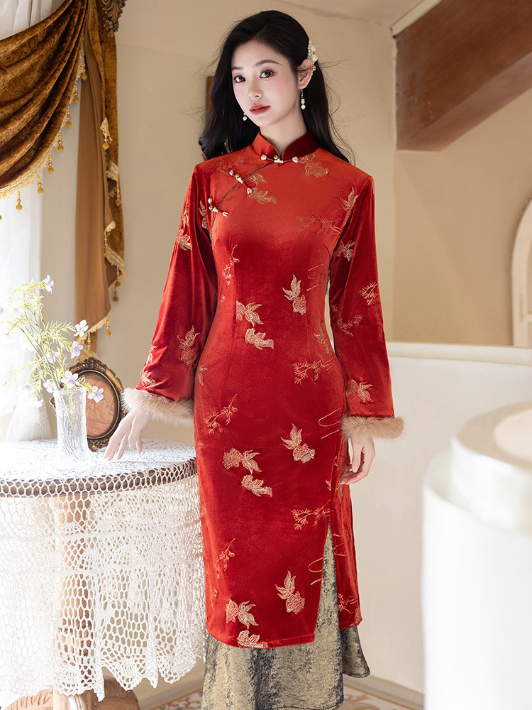 Women Winter Red Cheongsam New Year Style Elegant Long-Sleeved Koi Qipao