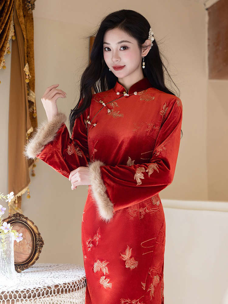 Women Winter Red Cheongsam New Year Style Elegant Long-Sleeved Koi Qipao