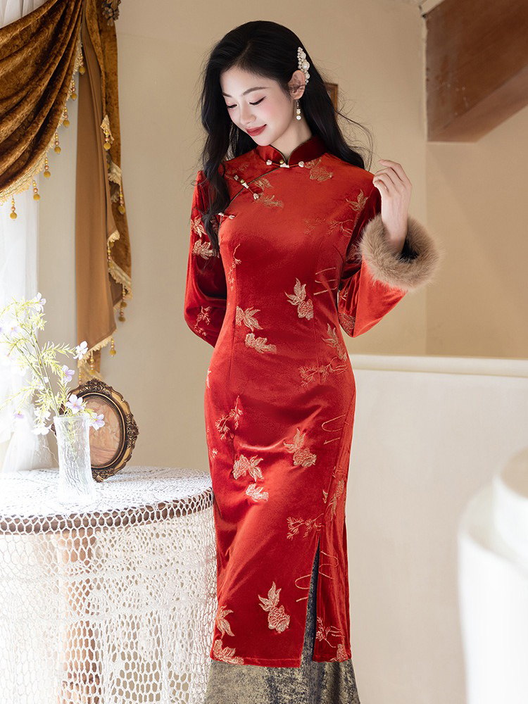 Women Winter Red Cheongsam New Year Style Elegant Long-Sleeved Koi Qipao