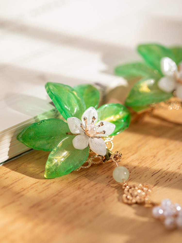 Classic Hairpin with Buyao Tassel and Green Leaf Design Children's Hanfu Hair Accessory