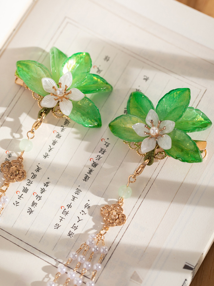 Classic Hairpin with Buyao Tassel and Green Leaf Design Children's Hanfu Hair Accessory
