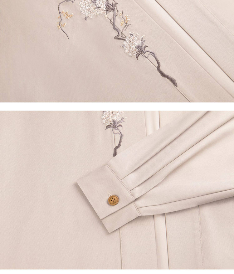 Fashionable Womemn Hanfu Commuter Wear: Modernized Song Dynasty Attire