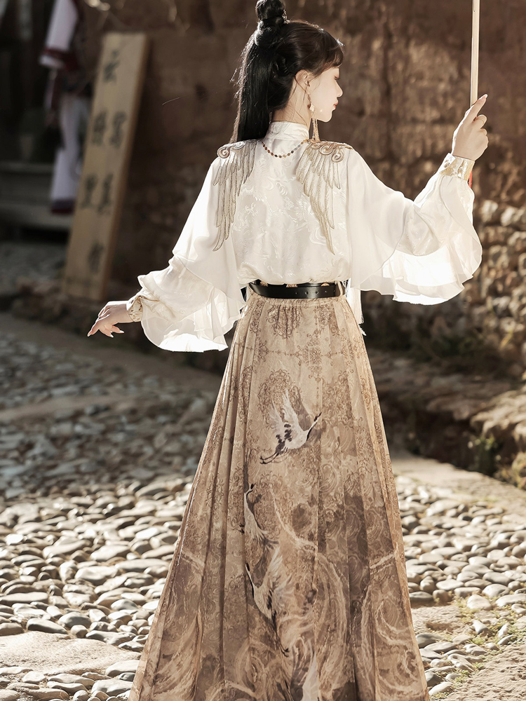 Martial Arts Hanfu Mamianqun Set with Han Elements for Spring