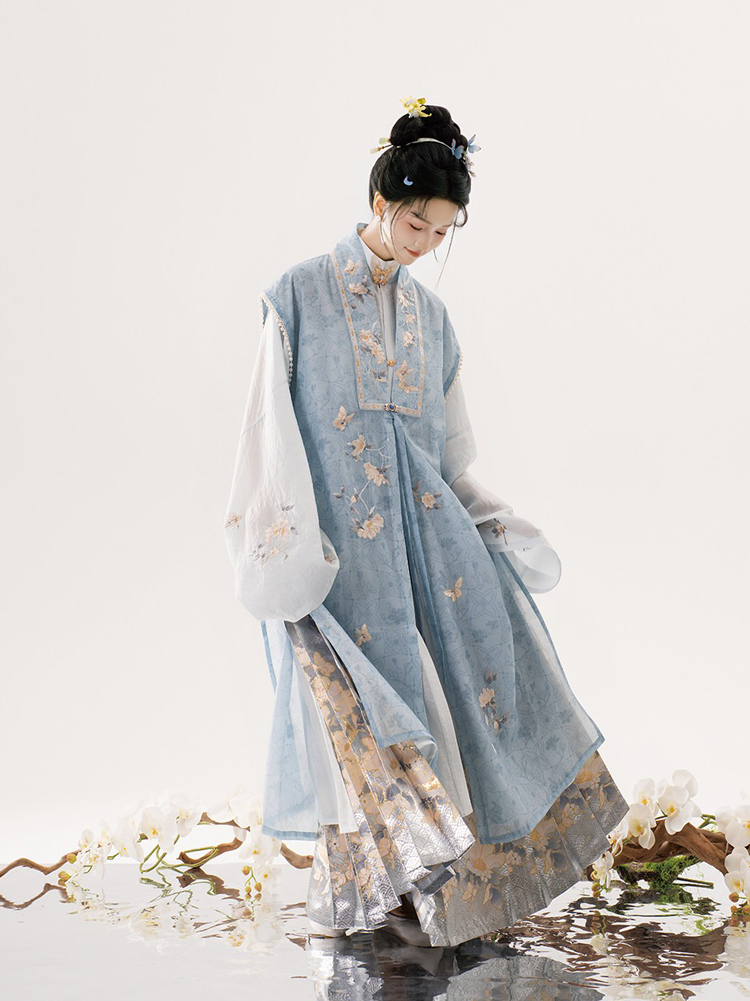 Ming Dynasty Hanfu Set Long Bijia Elegant Mamian Qun