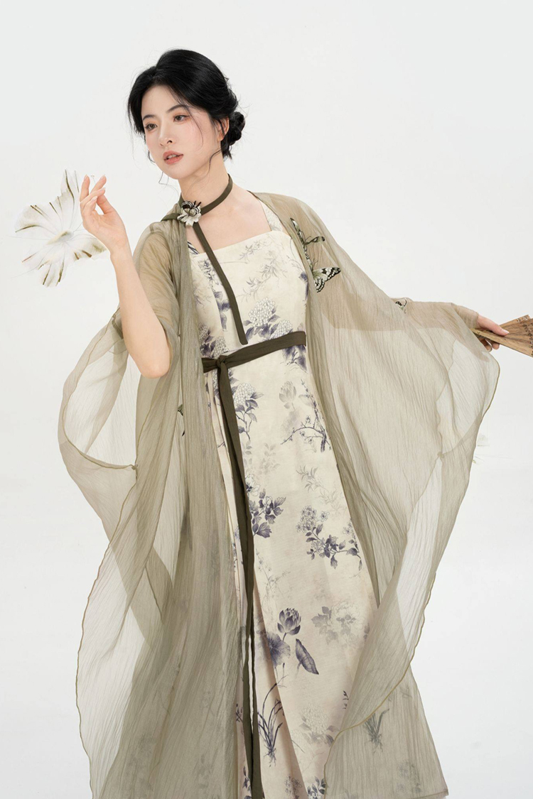 New Chinese-Style Floral Embroidered Cardigan Jacket with Modified Strapless Mress Set