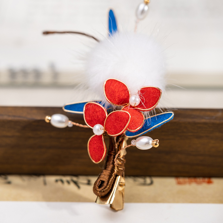 Traditional-Style Hair Accessories Winter Fuzzy Ball Hair Clips Handmade Velvet Hanfu Hair Ornaments