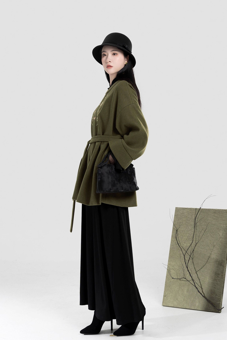 Women Winter Hanfu Round-Neck Coat Stand-Up Collar Bell-Sleeve Long Dress A-Line Slim-Fit Long Skirt