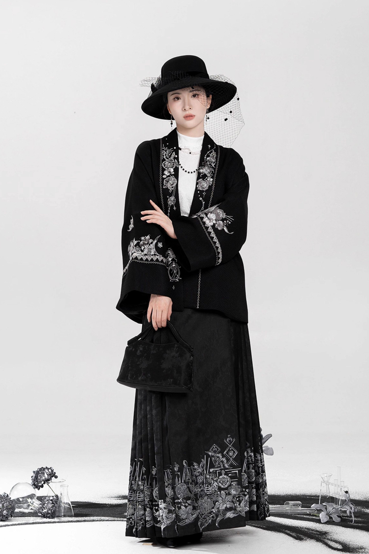 Spring Women Hanfu Set Duijin Jacket Black Mamian Skirt Elegant Style