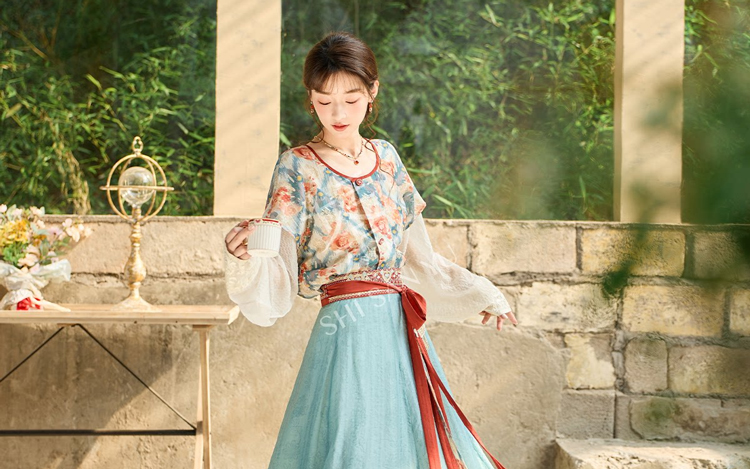 Tang Dynasty Style Women Hanfu Set in Tencel Fabric for Casual Daily Wear