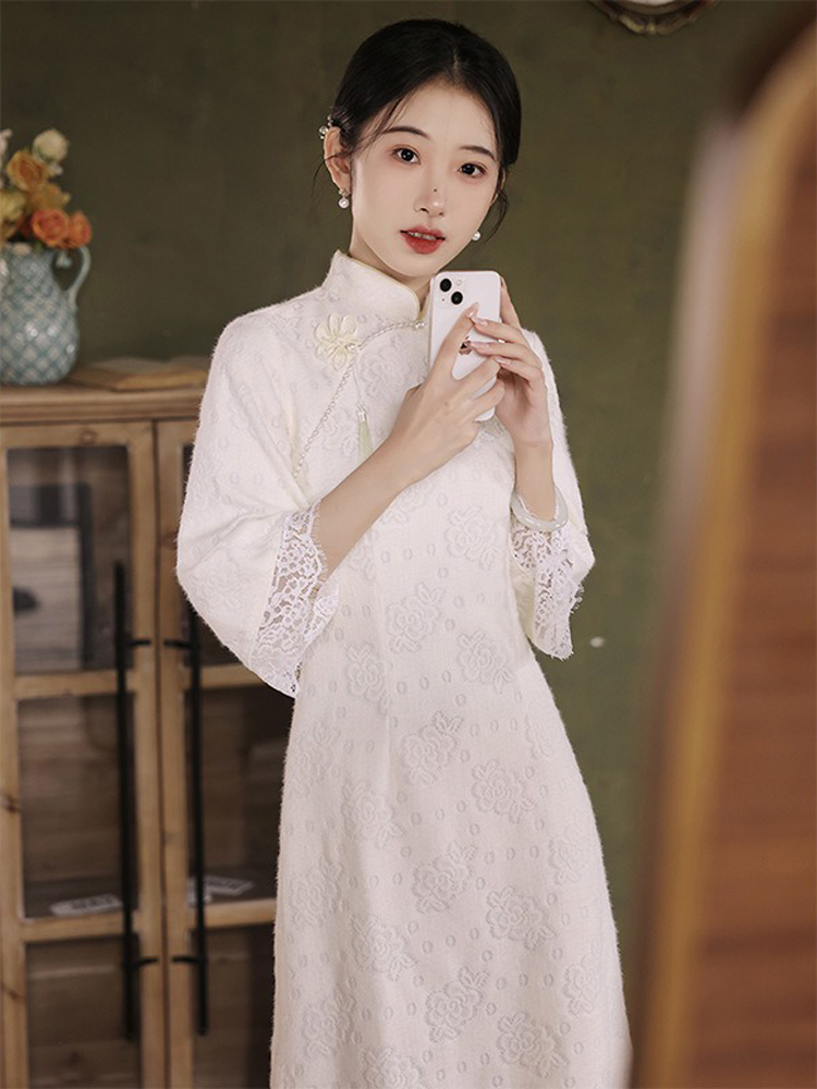 White New Chinese-Style Engagement Cheongsam Long-Sleeved Youthful Style Lace Dress for Young Women
