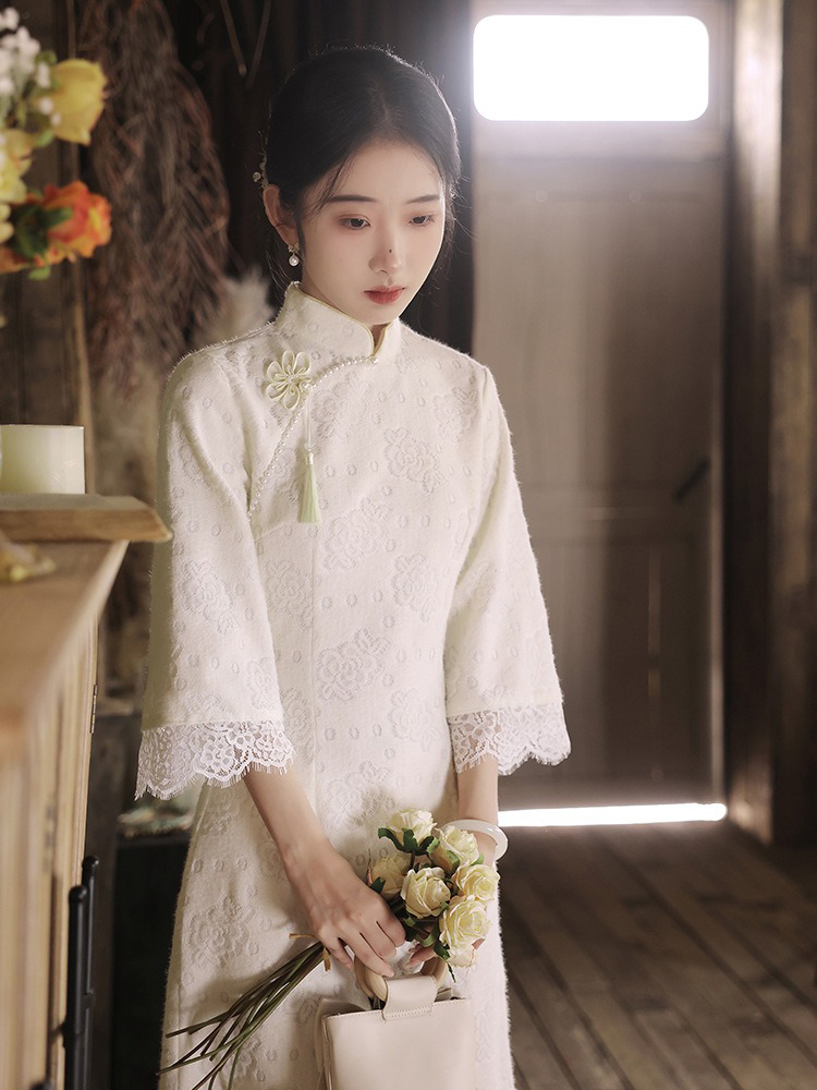 White New Chinese-Style Engagement Cheongsam Long-Sleeved Youthful Style Lace Dress for Young Women