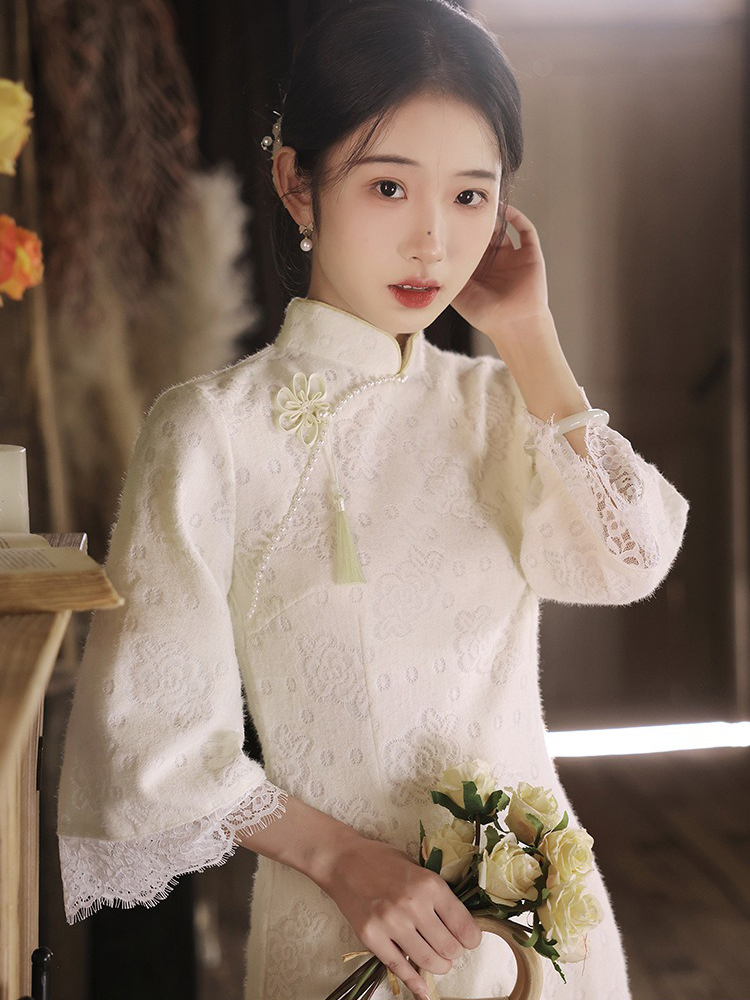 White New Chinese-Style Engagement Cheongsam Long-Sleeved Youthful Style Lace Dress for Young Women