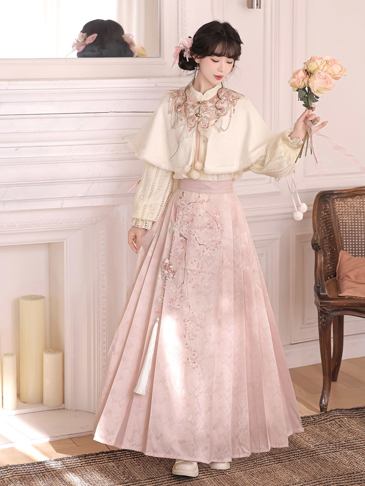 Women Spring Hanfu Ming Dynasty Style Pink Mamian Skirt