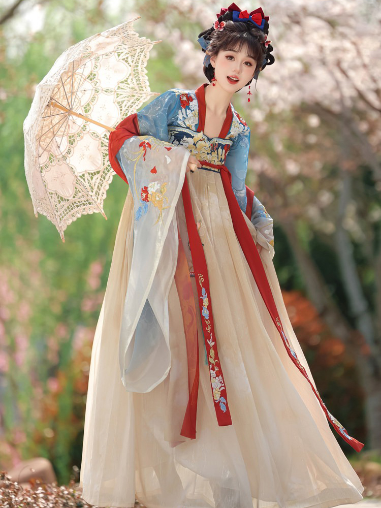 Charming Summer Style Tang Dynasty Qixiong Shanqun Hanfu for Women