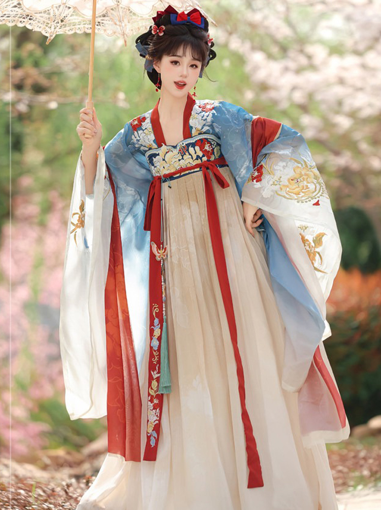 Charming Summer Style Tang Dynasty Qixiong Shanqun Hanfu for Women