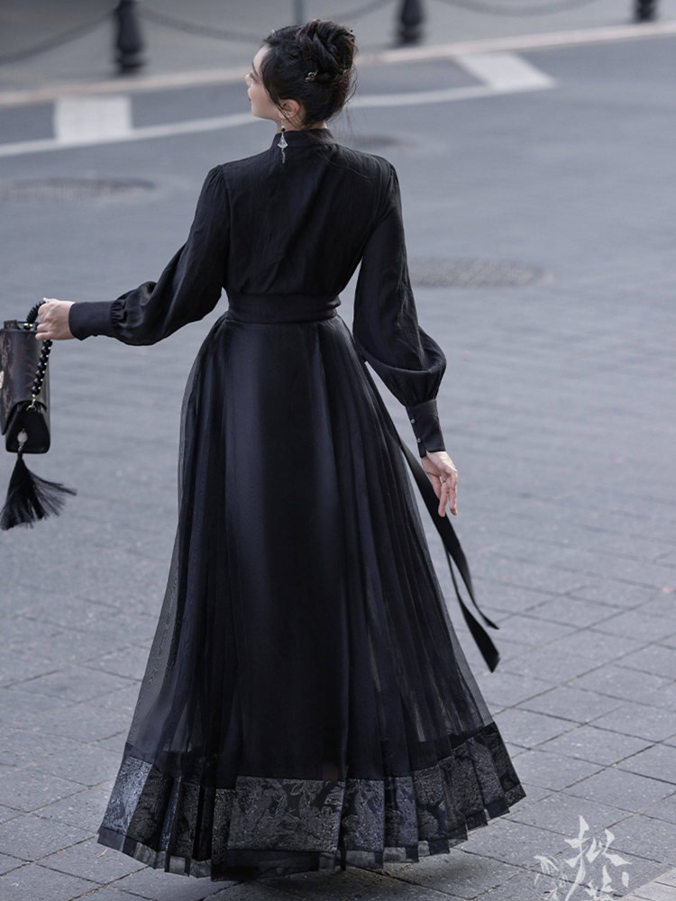 Everyday Women's Ming Dynasty Hanfu Mamian Skirt Fashionable Retro Set