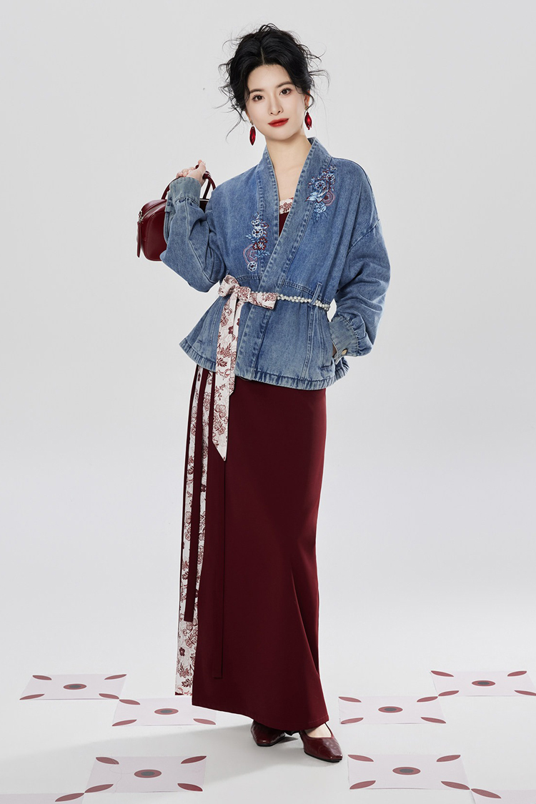 Fashion Hanfu Denim Jacket with Song Dynasty Aesthetic for Women Daily Wear