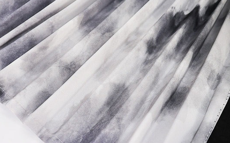 Fashionable Women Hanfu Inspired Outfit Songku for Spring