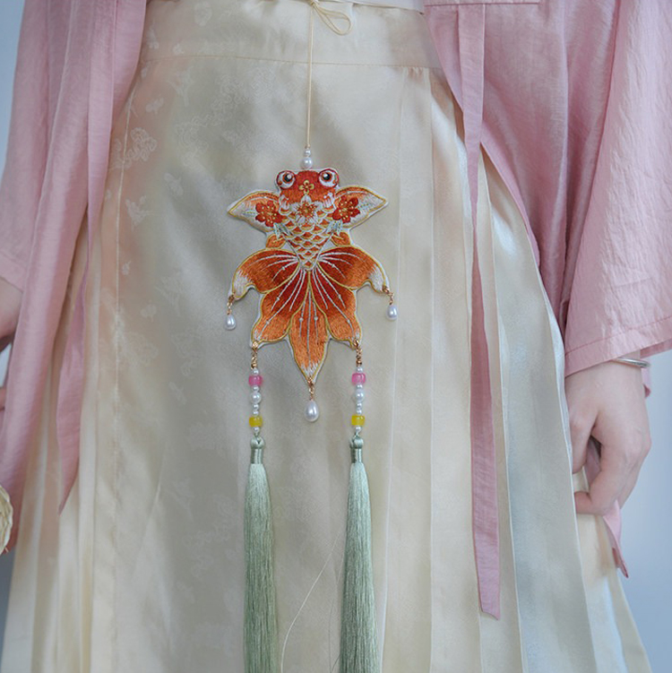 Hanfu Goldfish Pendant with Double-Sided Contrasting Embroidery Classic Accessories