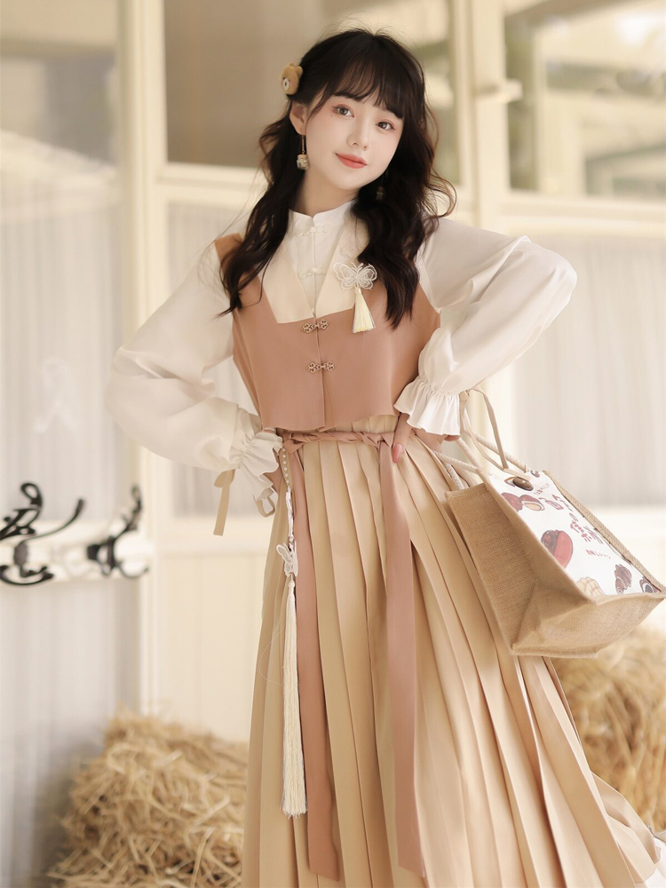 Modern Everyday Hanfu Spring Dress with Vest Vintage Set