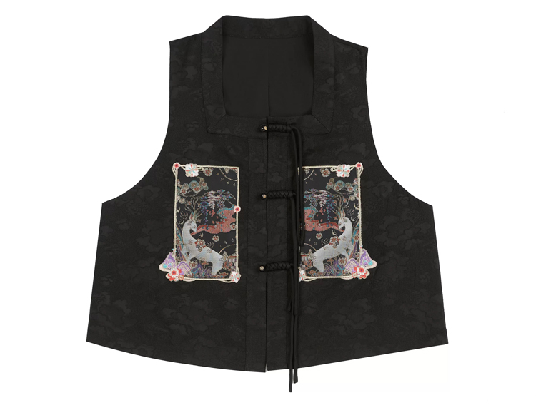 Modern Woman Ming Dynasty Style Short Hanfu Mamian Qun