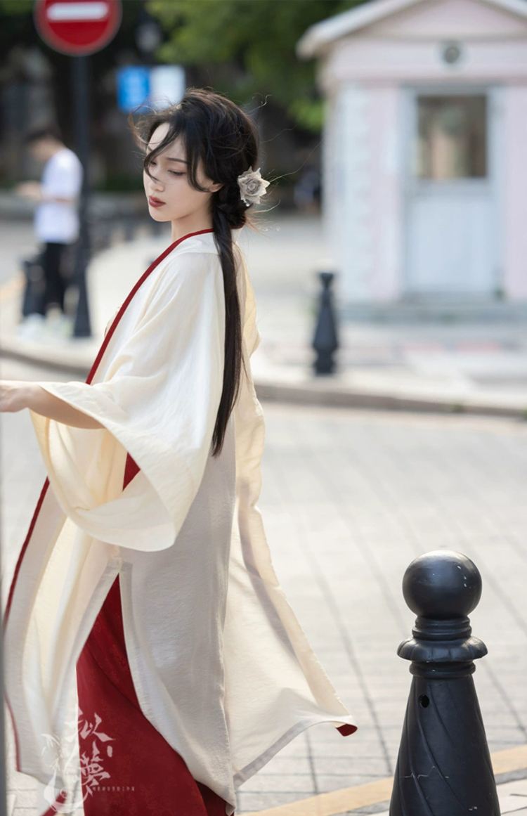 Song Dynasty Women Hanfu Red Summer Street Style