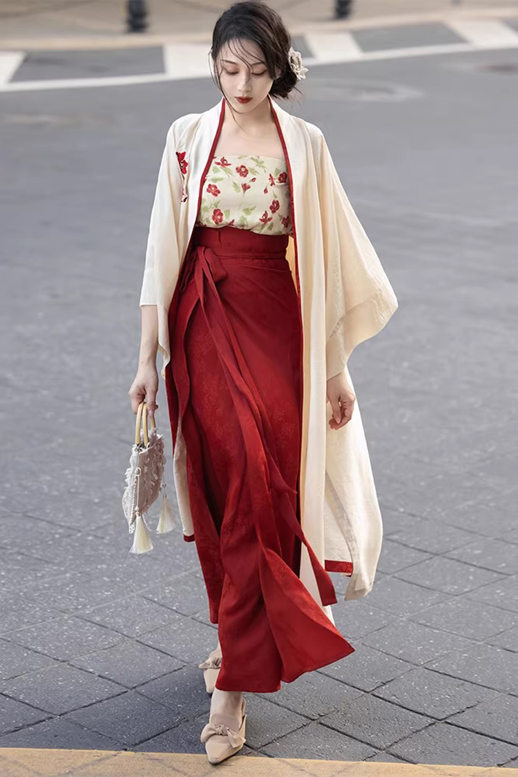 Song Dynasty Women Hanfu Red Summer Street Style