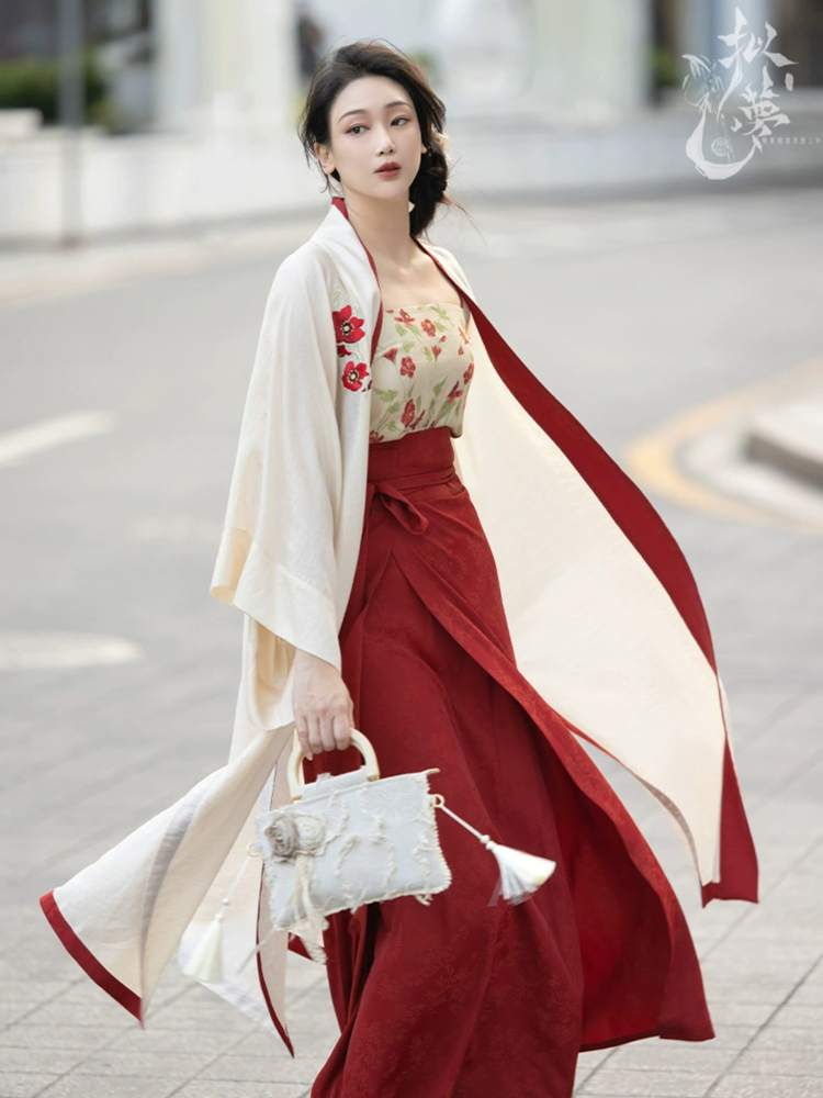 Song Dynasty Women Hanfu Red Summer Street Style