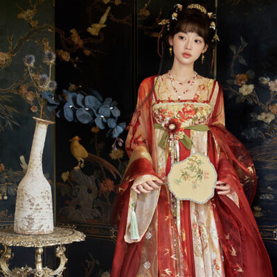 Tang Dynasty Women High-End Red Hanfu Qixiong Shanqun