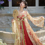 Tang Dynasty Women High-End Red Hanfu Qixiong Shanqun