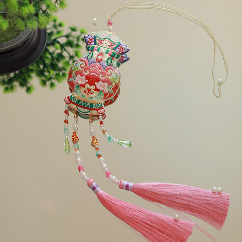 Traditional-Hanfu-Fragrance-Pouch-with-Long-Tassels-1 Vase Elegance 2