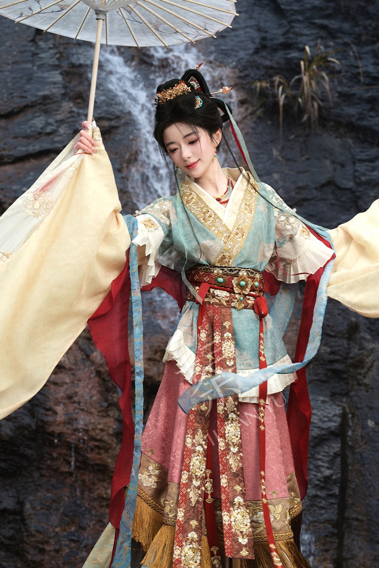 Wei-Jin Dynasty Women Hanfu Lavish High-End Set with Wide Sleeves Ruqun