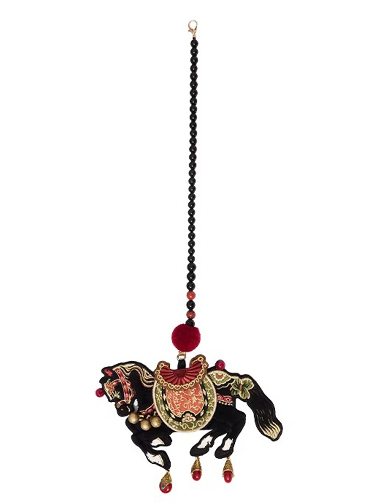 Women Ming Dynasty Hanfu Noble Mamian Qun Ensemble for Horse Year