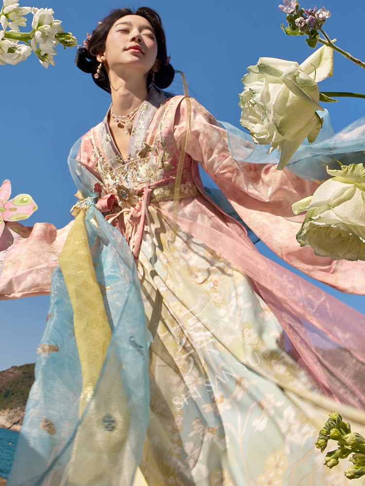 Women Tang Dynasty Hanfu Qixiong Shanqun Pink Iridescent Set