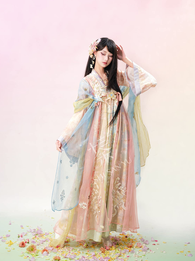 Women Tang Dynasty Hanfu Qixiong Shanqun Pink Iridescent Set