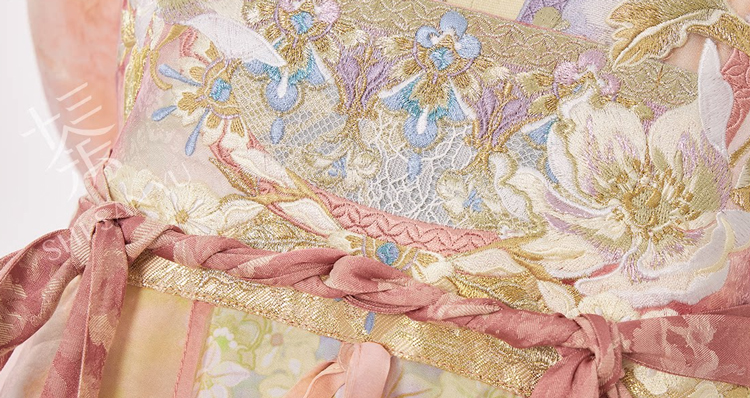 Women Tang Dynasty Hanfu Qixiong Shanqun Pink Iridescent Set