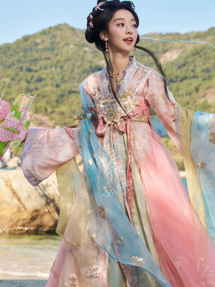 Women Tang Dynasty Hanfu Qixiong Shanqun Pink Iridescent Set