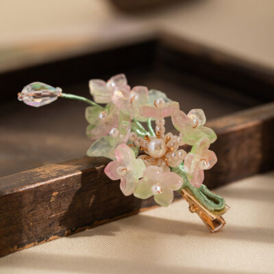 Traditional-Style Forest-Themed Hydrangea Hair Clip for Hanfu