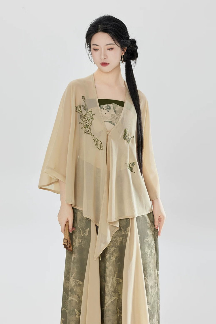 Women Fashion Modernized Hanfu Inspired by Song Dynasty Attire