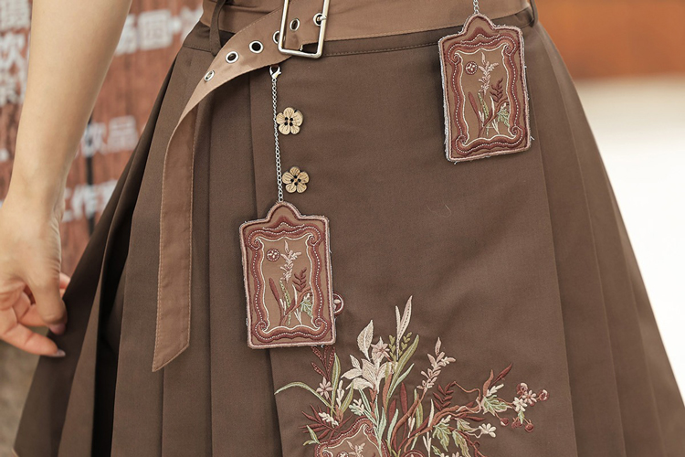 Women Fashionable Ming Dynasty Inspired Hanfu Forest Themed Spring Set