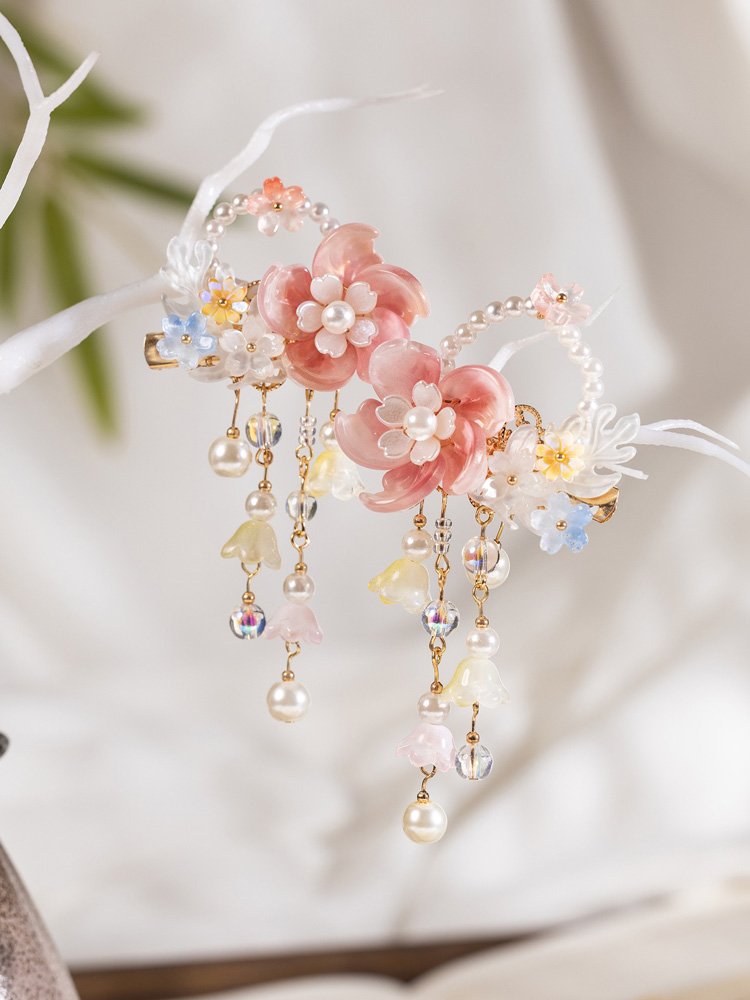 Women Hanfu Hairpin with Vintage Lily-of-the-Valley Flower and Tassel Accents