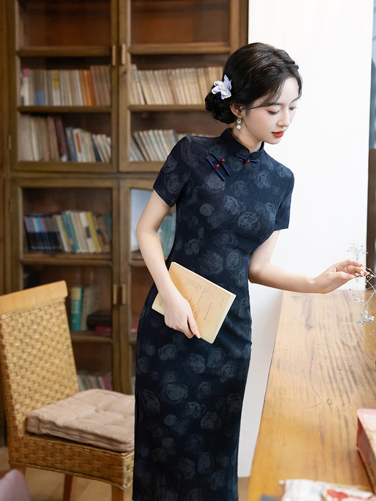 Women Navy Blue Vintage Short-Sleeve Qipao for Everyday Spring Wear