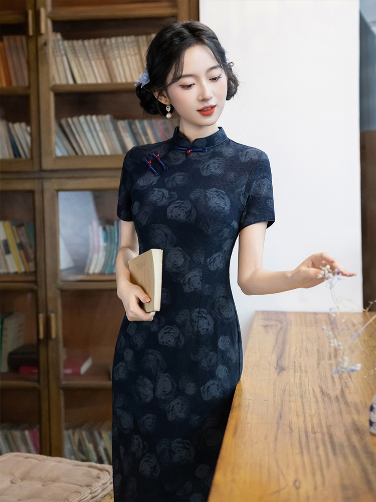 Women Navy Blue Vintage Short-Sleeve Qipao for Everyday Spring Wear
