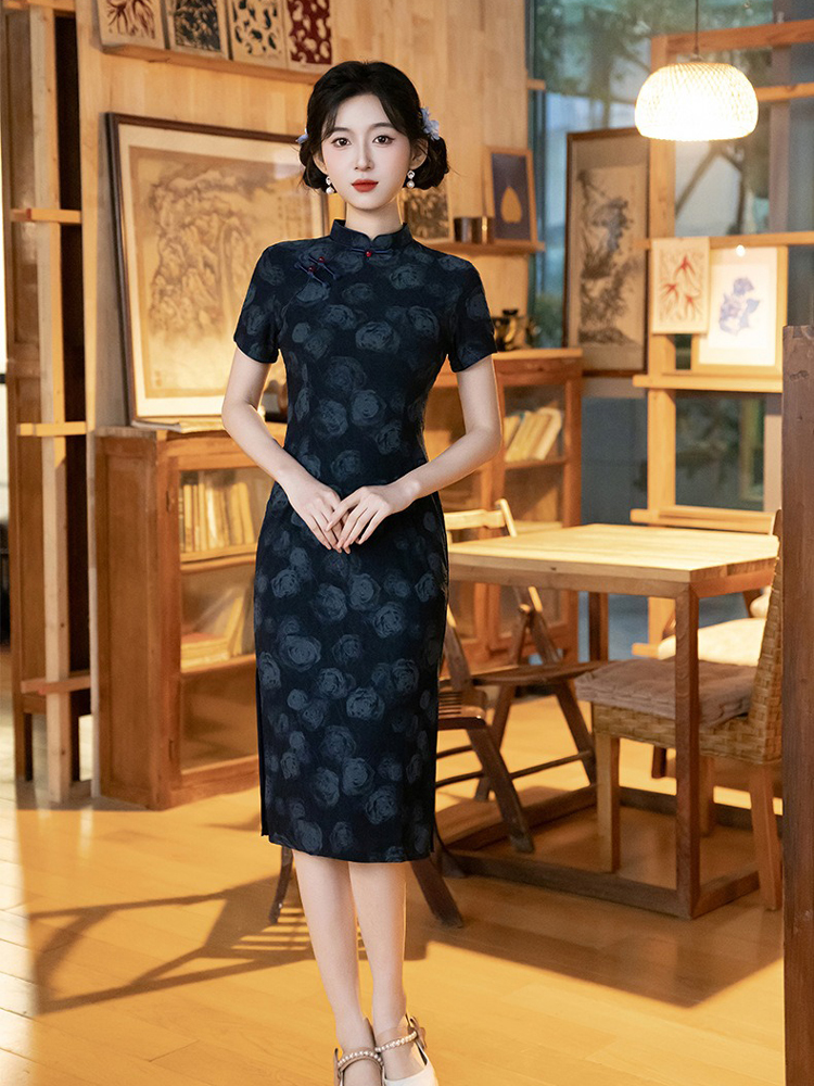 Women Navy Blue Vintage Short-Sleeve Qipao for Everyday Spring Wear