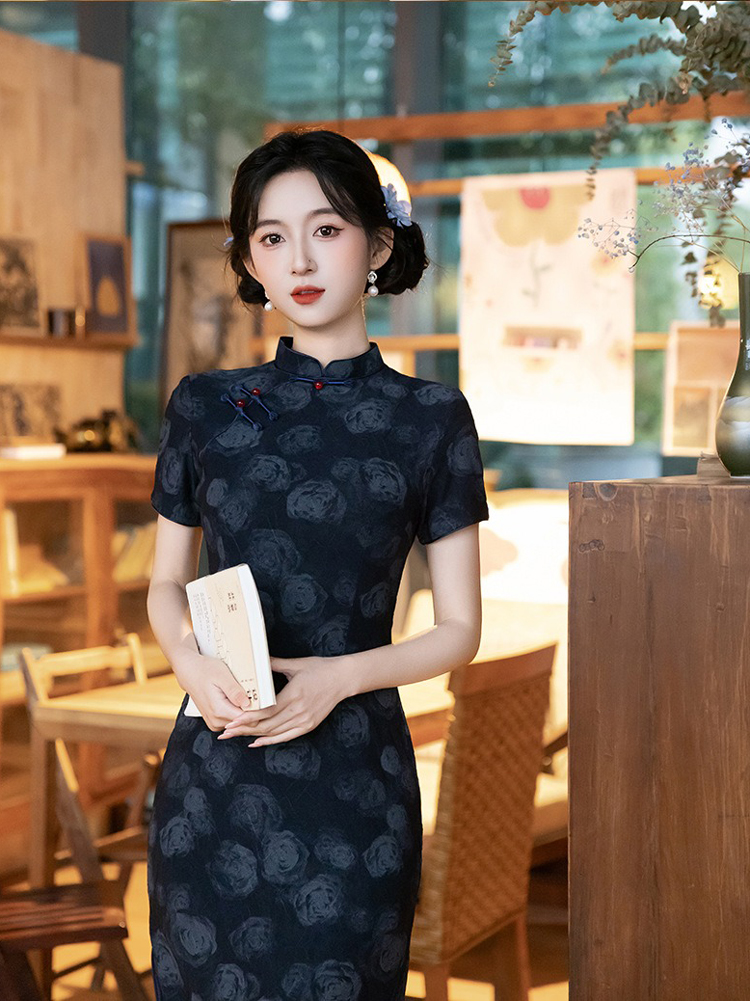 Women Navy Blue Vintage Short-Sleeve Qipao for Everyday Spring Wear