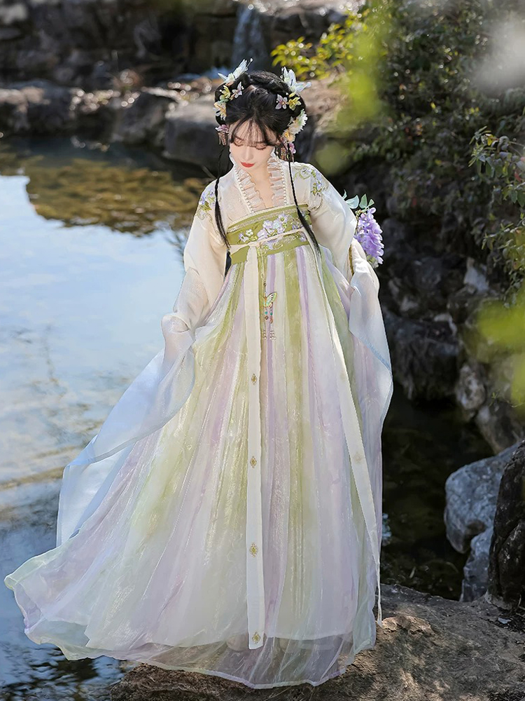 Women Spring Qixiong Shanqun Set with Wide Sleeves